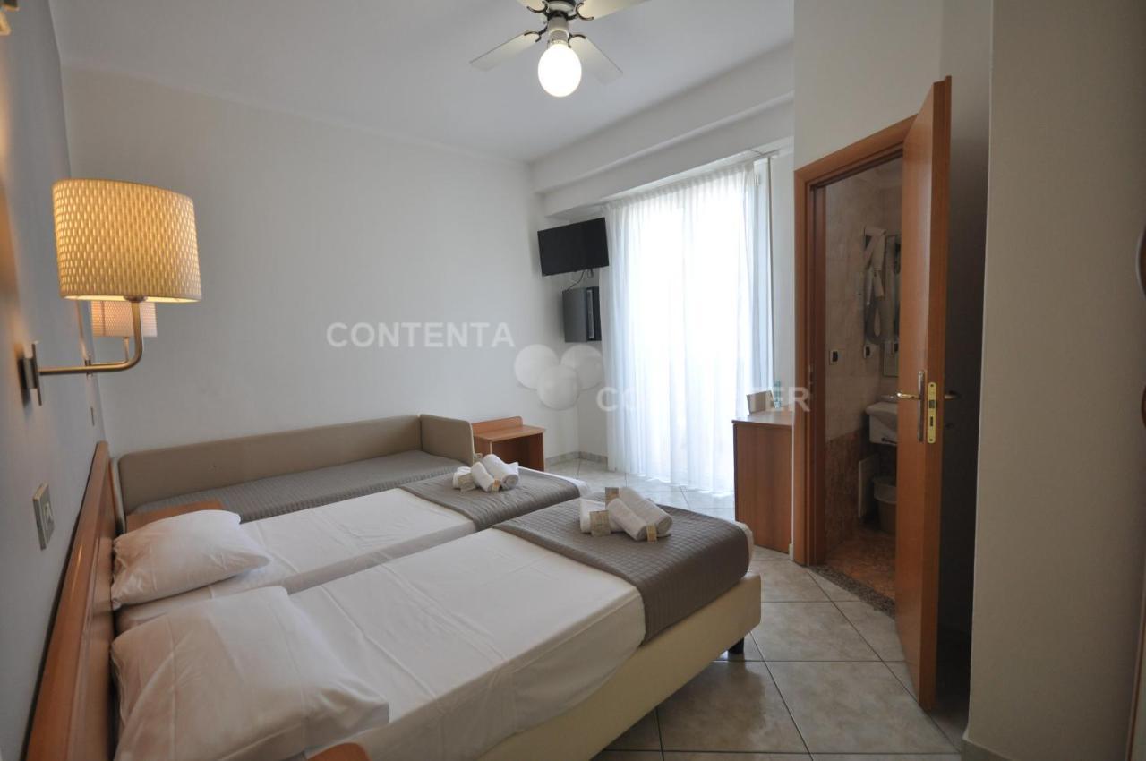 Hotel Adriatic&Beauty Rimini Bagian luar foto