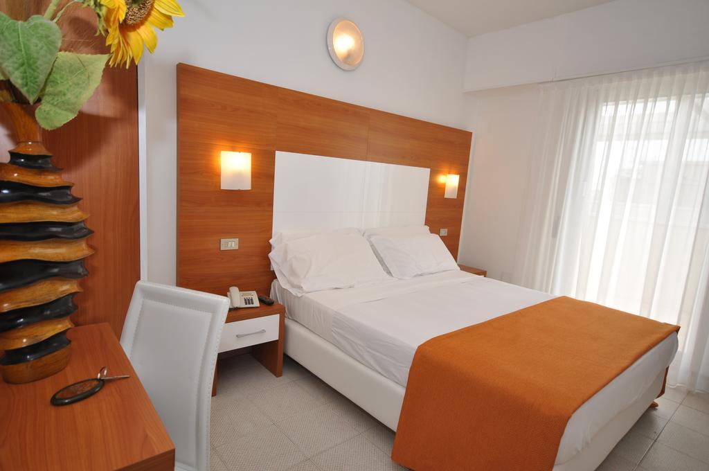 Hotel Adriatic&Beauty Rimini Bagian luar foto