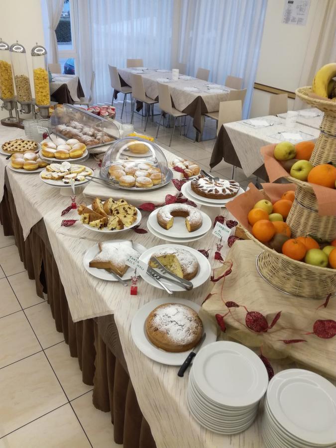Hotel Adriatic&Beauty Rimini Bagian luar foto