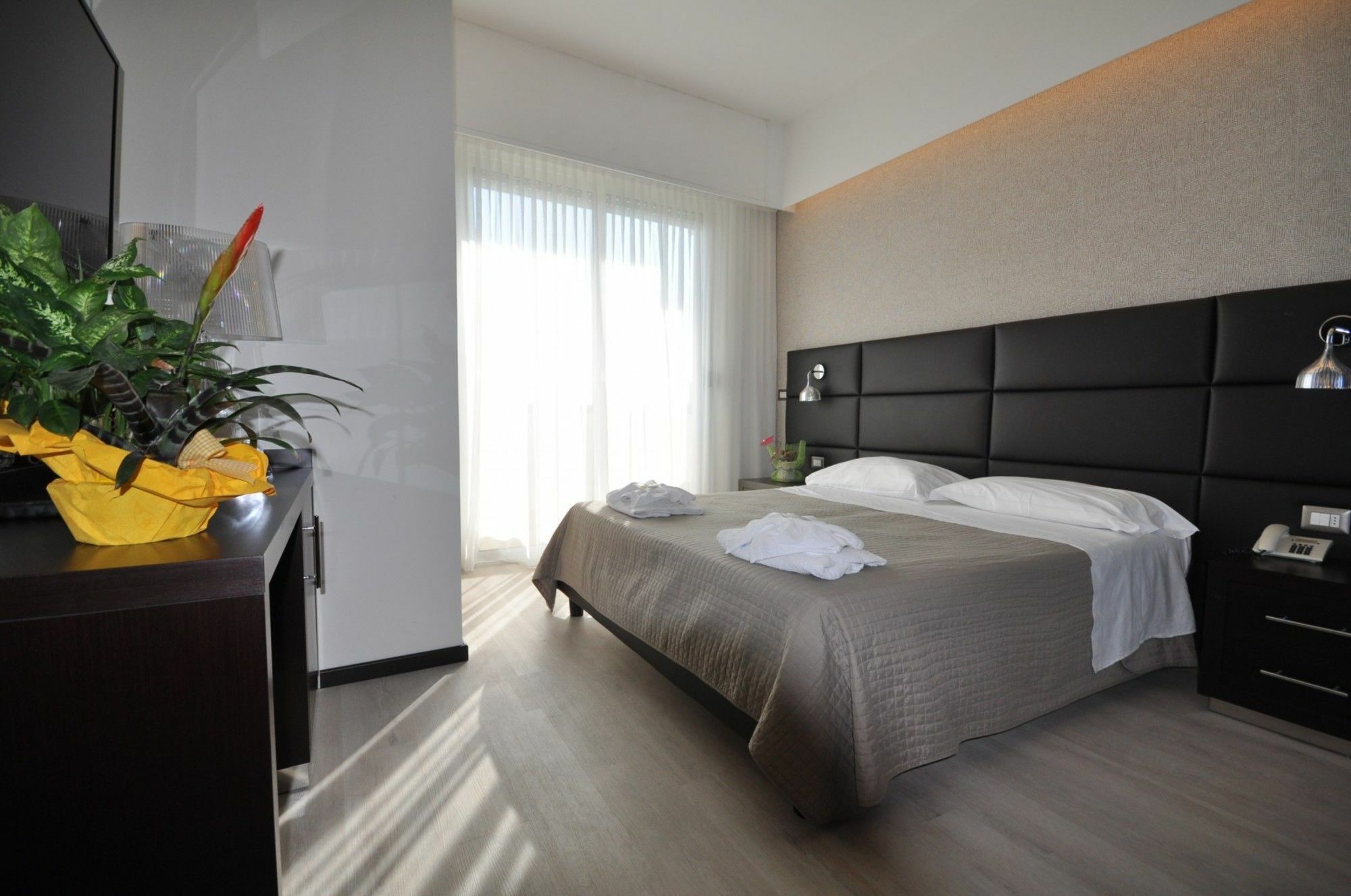Hotel Adriatic&Beauty Rimini Bagian luar foto